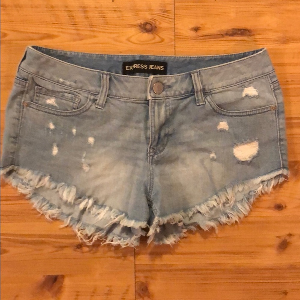 Express denim shorts size 8